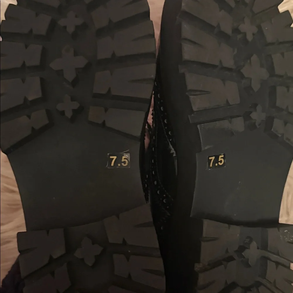 Steve Madden Glossy Black Oxford Shoes - Picture 6 of 6